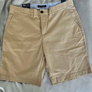 🚫 SOLD 🚫Tommy Hilfiger flex khaki dress shorts
